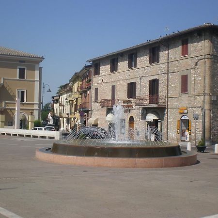 Piazza Degli Angeli Hotel Assisi Kültér fotó