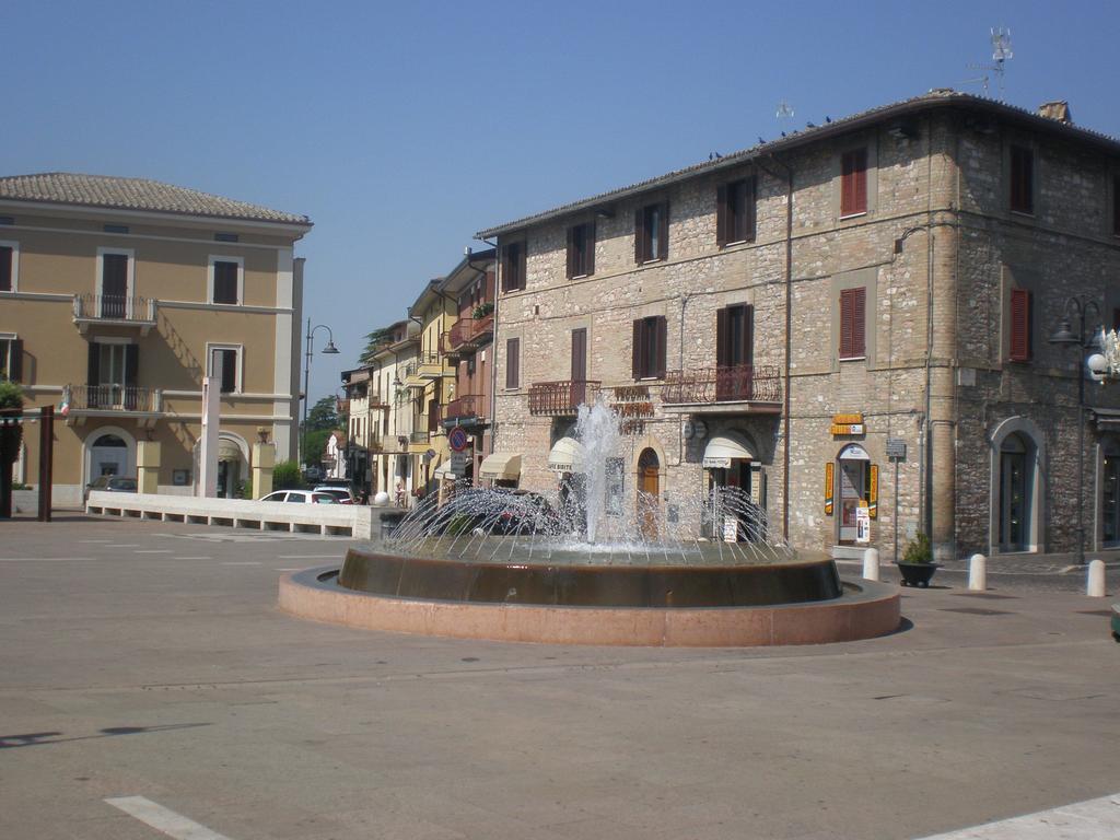 Piazza Degli Angeli Hotel Assisi Kültér fotó