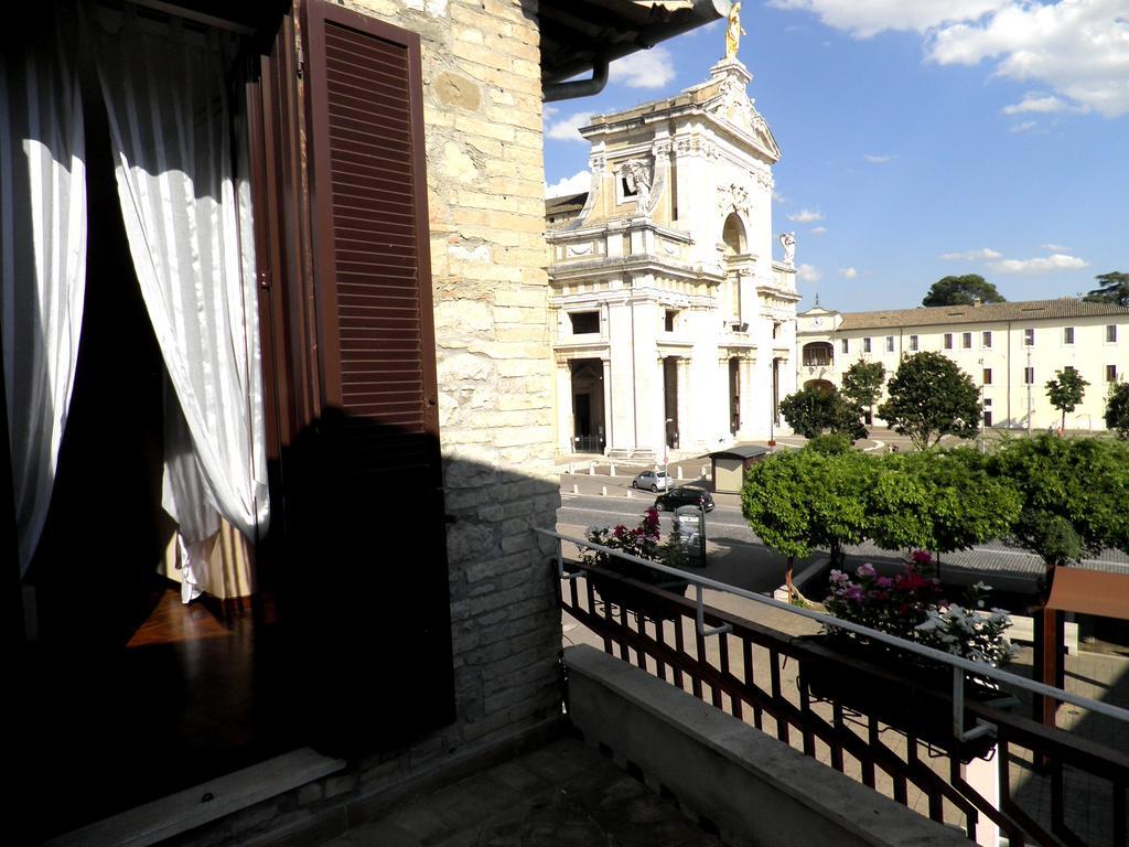 Piazza Degli Angeli Hotel Assisi Kültér fotó